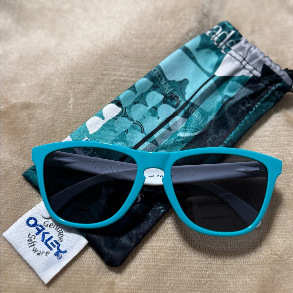 Oakley Frogskin Sunglasses